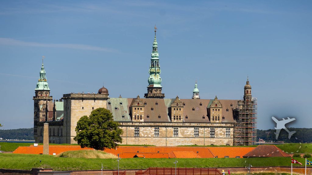 Kronborg Castle from the straight